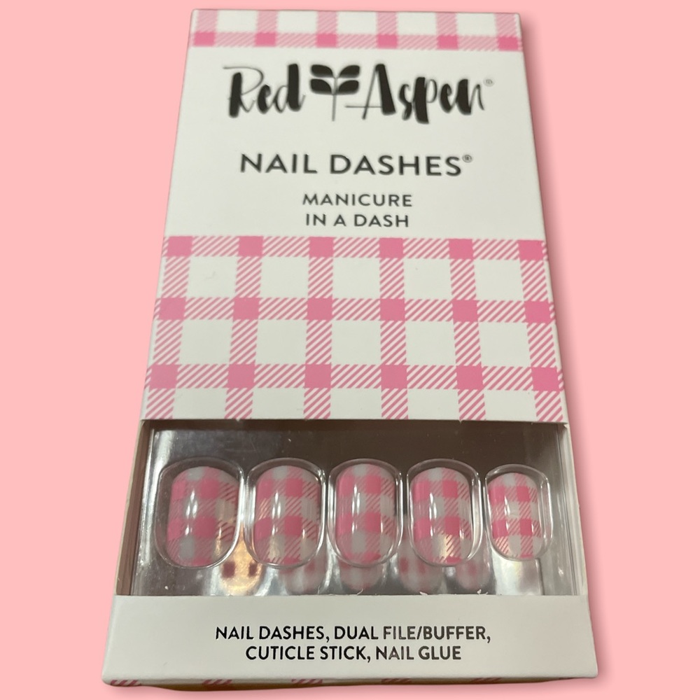 NIB Red Aspen Short Square Nail Dashes in Leigh's Gingham (Pink & White)